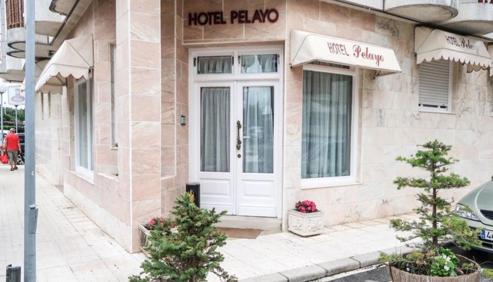 H Pelayo Auto Check-In Rooms Noja Exterior photo